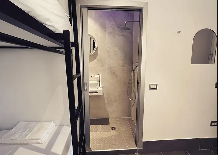 Smart 招待所 那不勒斯